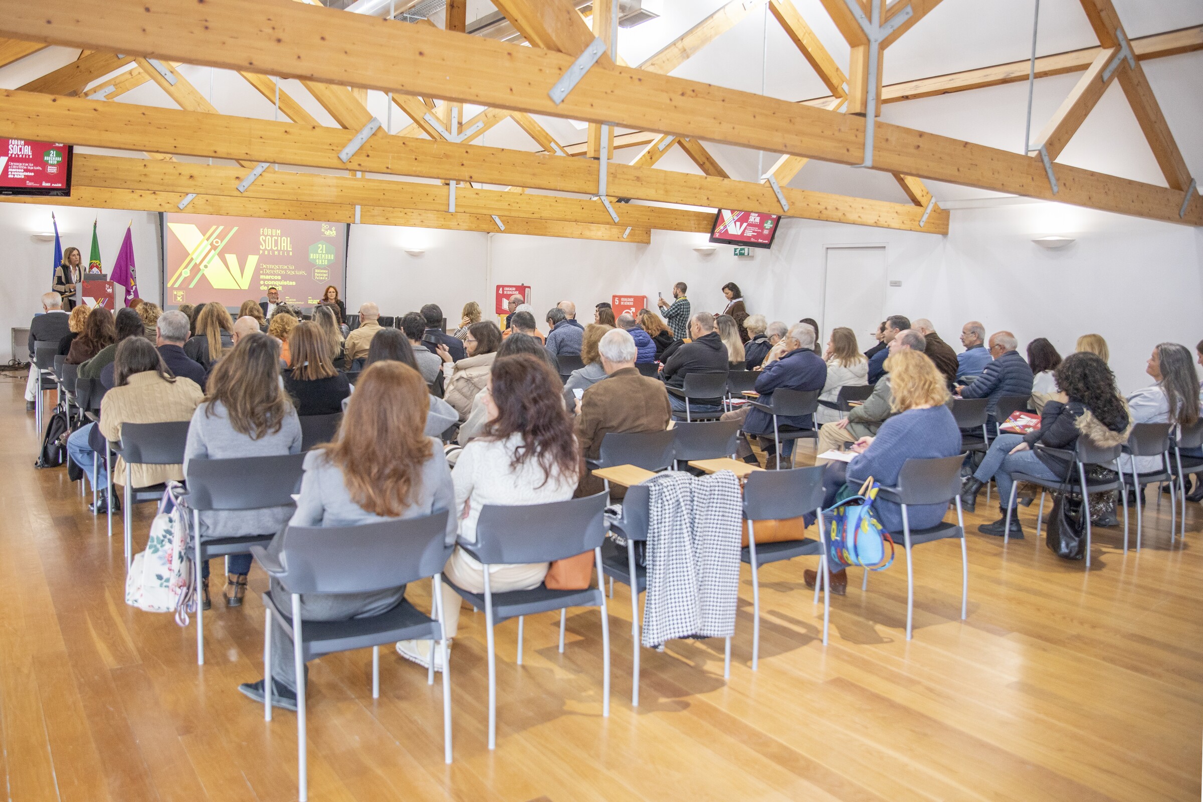 imagem com parceiros do clasp